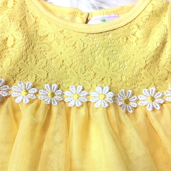 Duck Duck Goose 2Pc Baby Girl Yellow Tunic & Shorts Set Outfit Size 24 Months - Picture 6 of 9